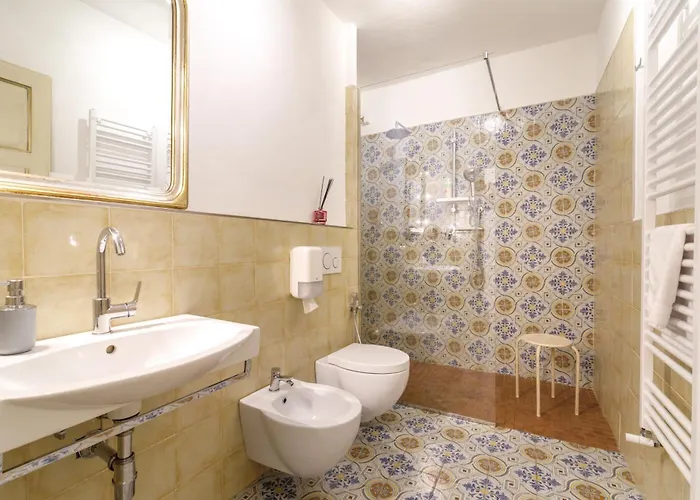 Lejlighed Guesthost - Charme In The Historic Centre Of *