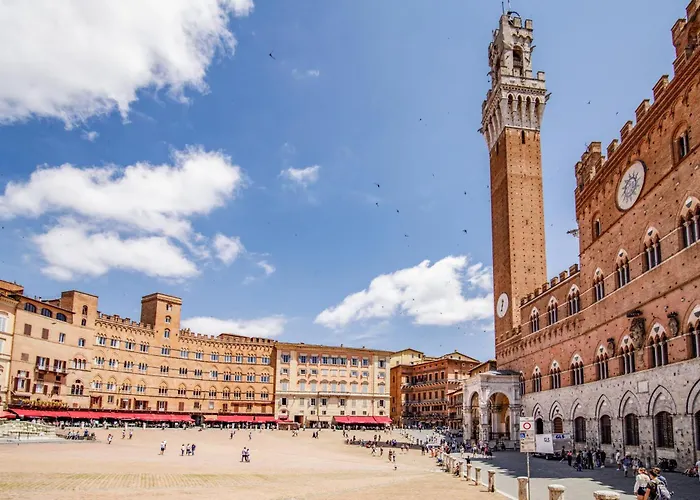 Guesthost - Charme In The Historic Centre Of