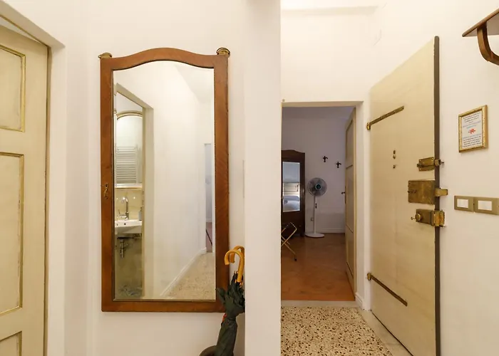 Guesthost - Charme In The Historic Centre Of * シエーナ