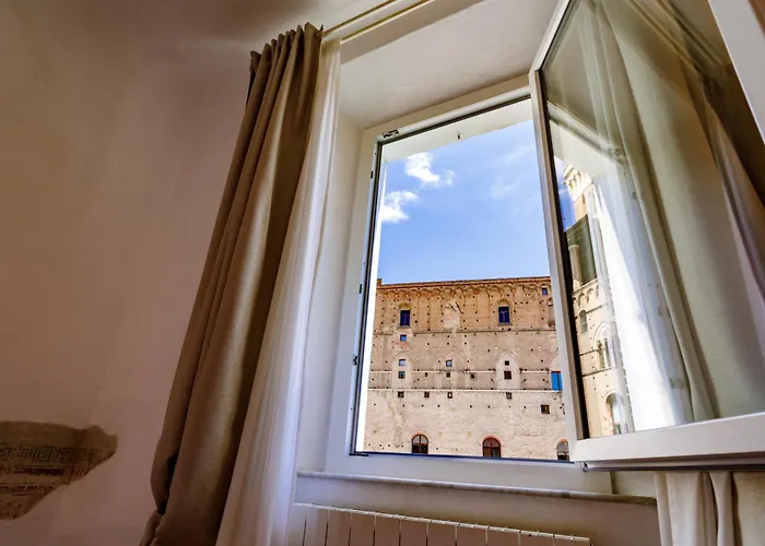 Guesthost - Charme In The Historic Centre Of Apartmán *