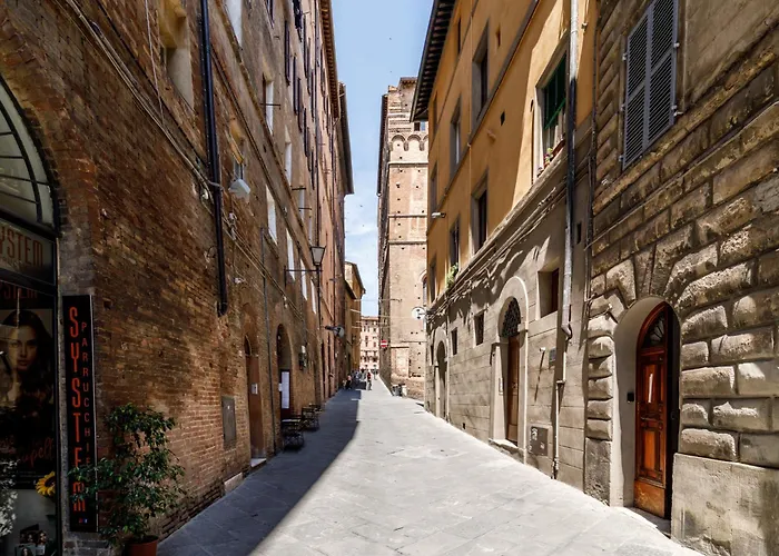 Guesthost - Charme In The Historic Centre Of 公寓 *