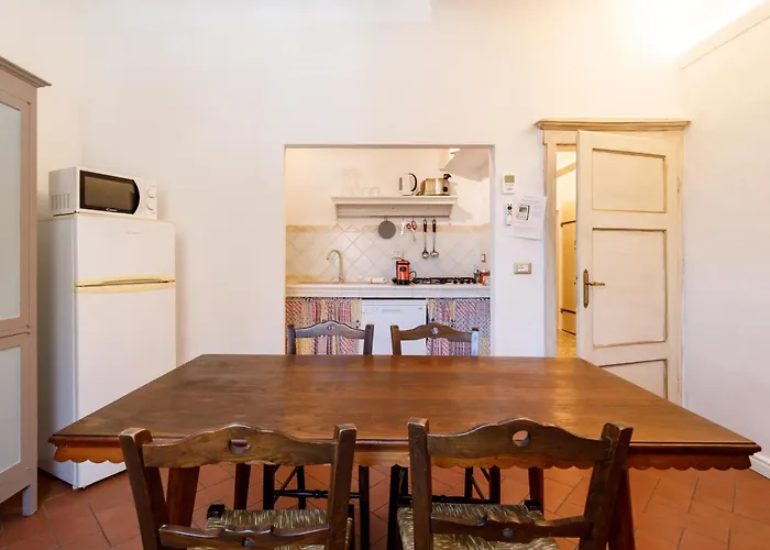 Apartment Guesthost - Charme In The Historic Centre Of