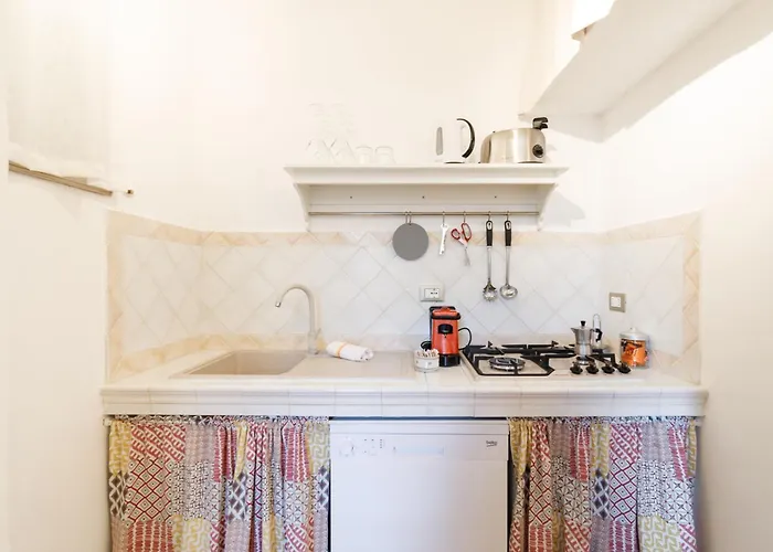 Apartment Guesthost - Charme In The Historic Centre Of Siena